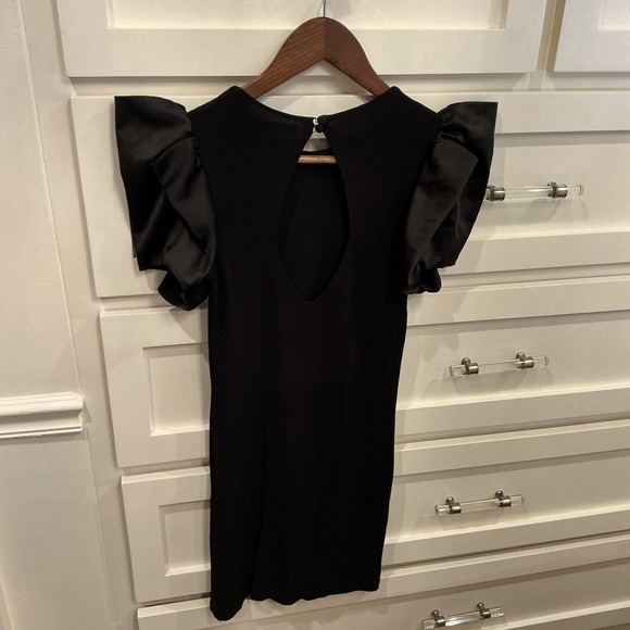 Alice + Olivia Black Dress with Ruffle Sleeves - Picture 7 of 8